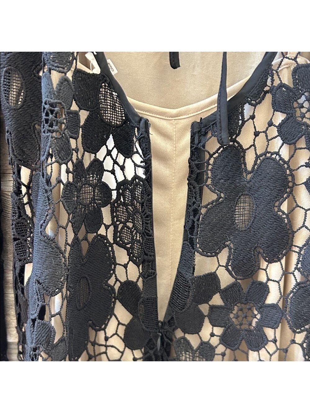 En Crème Black Crochet Bell Sleeve Open Back Mini Dress Size Medium NWT - Picture 6 of 11